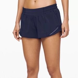 Lululemon Hotty Hot Shorts 2.5” Size 4